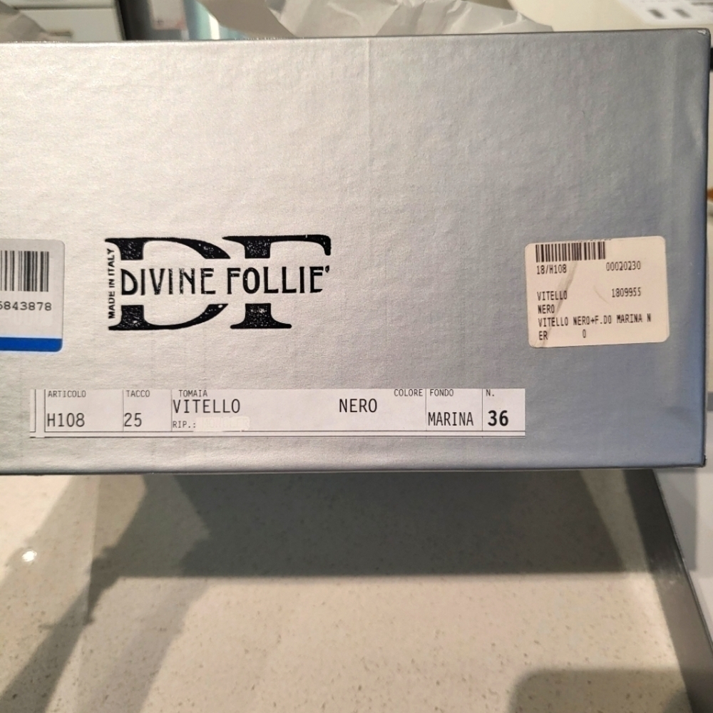 Divine Follie | Lug Sole Combat Boot - Picture 5 of 5